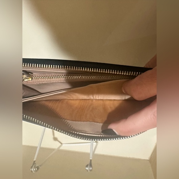 Prada Leather 3/4 zip Bow Long Wallet - Picture 9 of 11